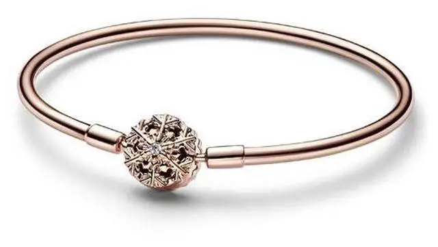 Main image of Pandora Moments Sparkling Snowflake Clasp Bangle