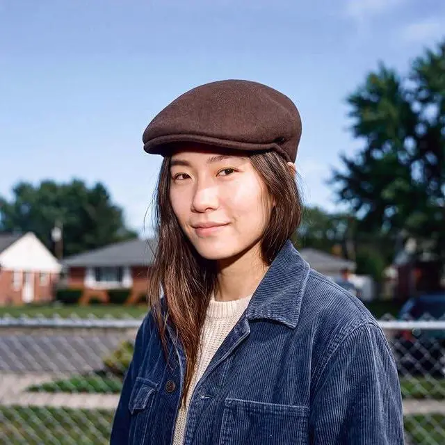 Alt view image 2 of 3 - Kangol 504 Wool Felt Hat for Men and Women