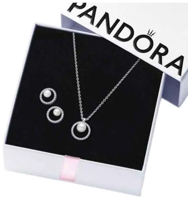 Main image of Pandora Pearl & Halo Jewelry Set