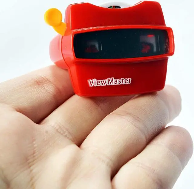 Main image of World's Smallest Mattel Viewmaster Retro Mini Toy