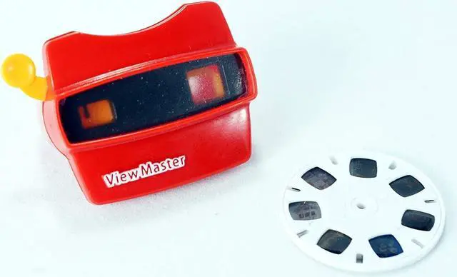 Alt view image 3 of 12 - World's Smallest Mattel Viewmaster Retro Mini Toy
