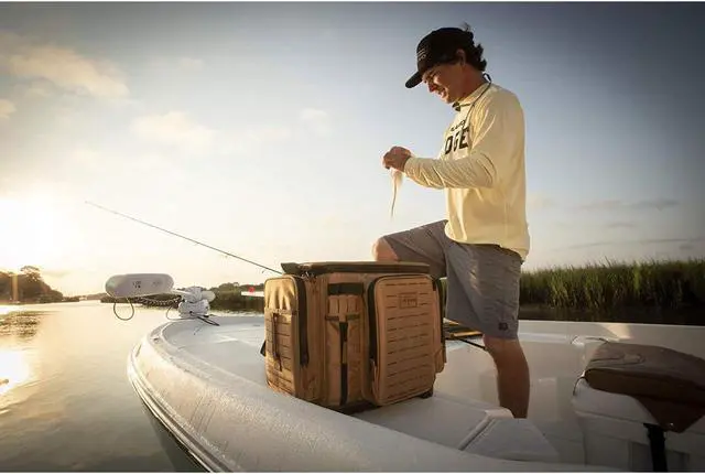 Alt view image 9 of 18 - Plano Guide Series 3700 Tackle Bag Extra Large - PLABG371