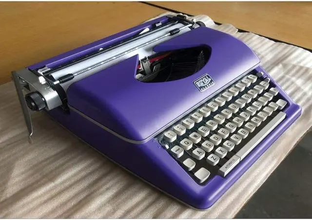 Alt view image 12 of 20 - Royal 79119Q Classic Manual Typewriter, Purple