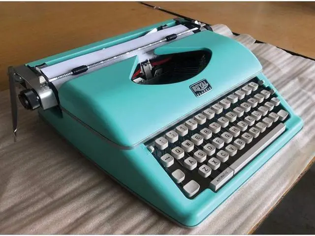 Alt view image 16 of 16 - Royal 79101t Classic Manual Typewriter (Mint Green)
