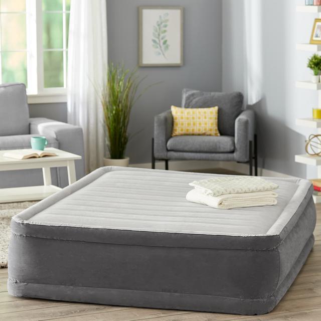 Alt view image 6 of 7 - Intex 18-inch Inflatable Elevated Premium Comfort Airbed w/ Internal Pump, Queen