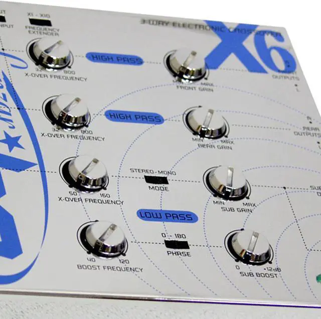 Alt view image 2 of 3 - Lanzar VIBEX6 Vibe 3 Way Electronic Crossover Network w/Remote Subwoofer Control