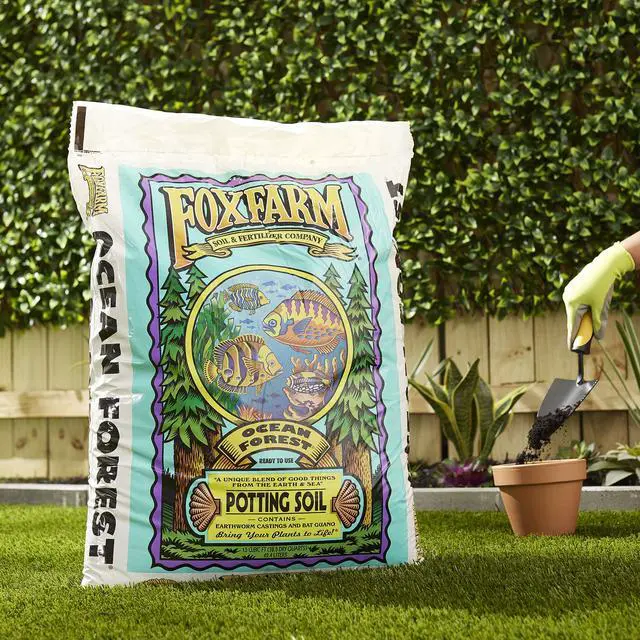 Alt view image 4 of 5 - Foxfarm FX14053 Ocean Forest Garden and Potting Soil, 0.4 Cubic Feet/12 Quarts