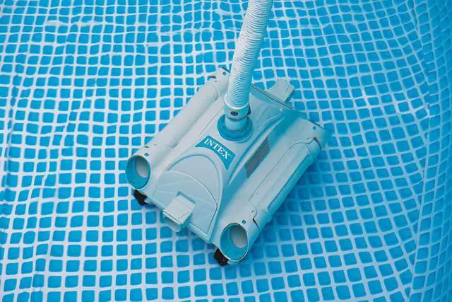 Alt view image 3 of 18 - Intex 28001E Above Ground Swimming Pool Automatic Vacuum Cleaner w/ 1.5" Fitting