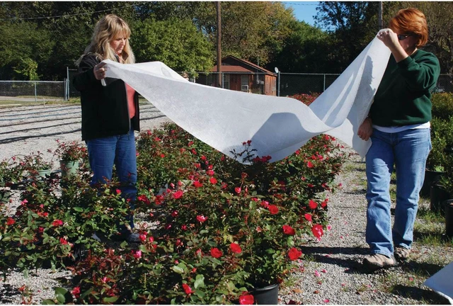 Alt view image 4 of 4 - Winterization Fabric 6X50 Foot