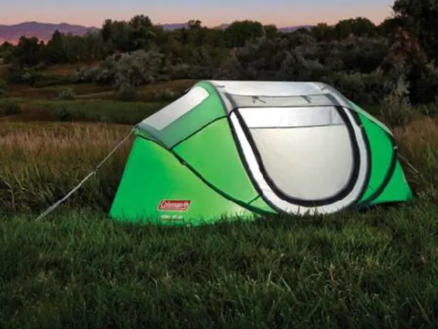 Alt view image 17 of 20 - COLEMAN POPUP 2 TENT