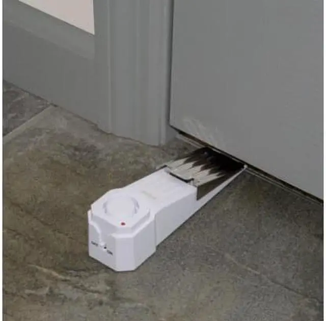 Alt view image 3 of 6 - Sabre Door Stop Alarm, White HS-DSA