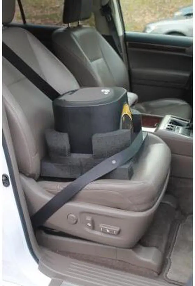 Alt view image 3 of 6 - LW Scientific E8F Portafuge Portable Centrifuge 3500 RPM Fixed Speed with 8 Plac