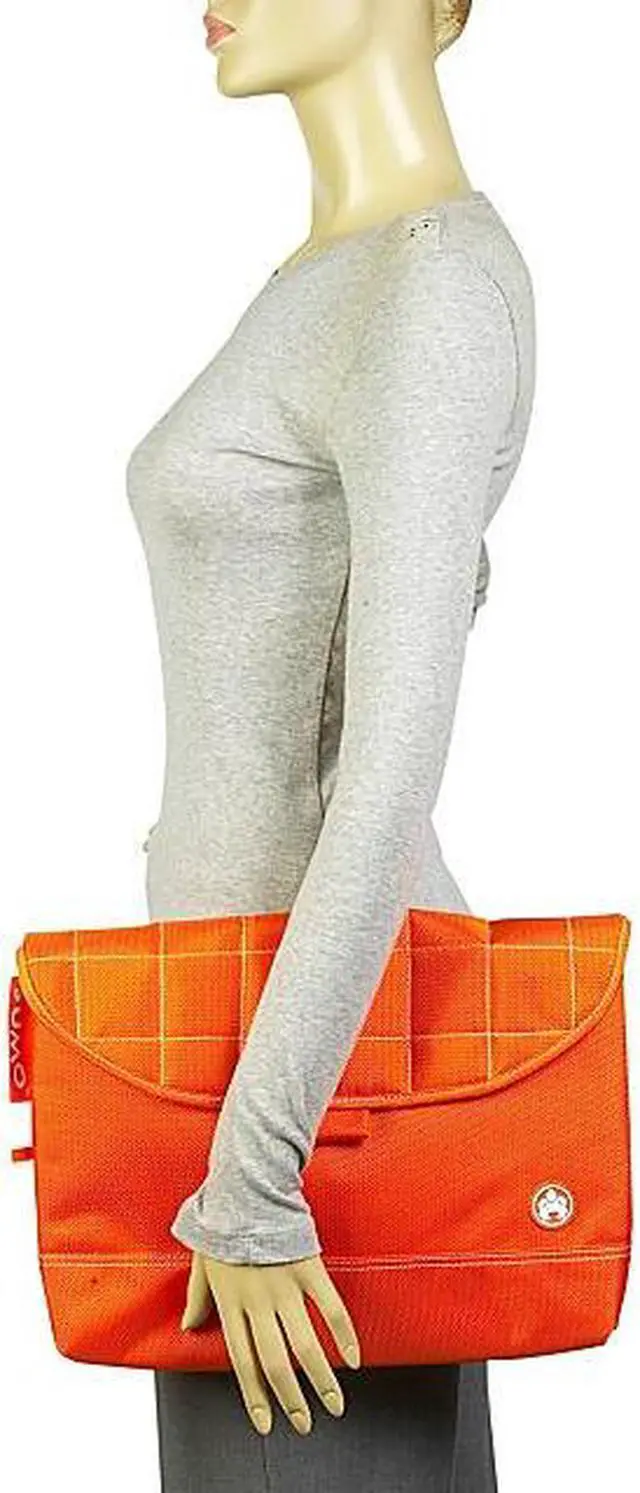 Alt view image 4 of 12 - Sumo - Nylon Sleeve - 13.3" Ultrabooks or 13" MacBook screens - Black w/Pink Stitching