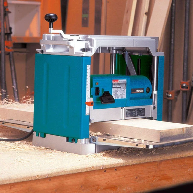 Alt view image 6 of 13 - Makita 2012NB 12 in. 15.0 Amp 8,500 RPM Interna-Lok Portable Planer