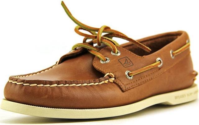 Tan deals sahara sperry