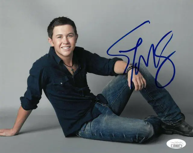 Main image of Scotty McCreery signed 8x10 Photo- JSA Hologram #CC08523 (horizontal/gray background)