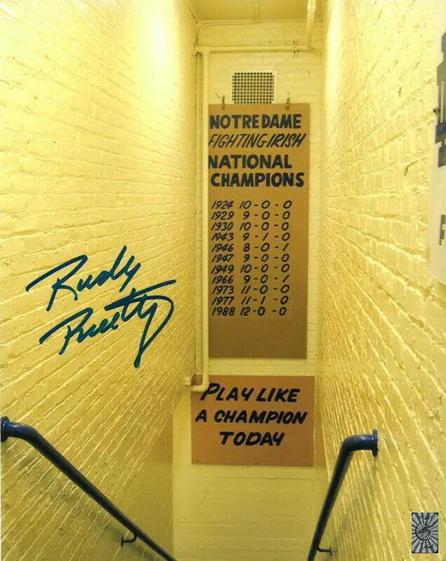 Main image of Rudy Ruettiger signed Notre Dame Fighting Irish Staircase 8x10 Photo- Rudy 45 Hologram