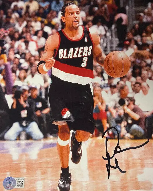 Main image of Damon Stoudamire signed Portland Trail Blazers 8x10 Photo- Beckett Witnessed
