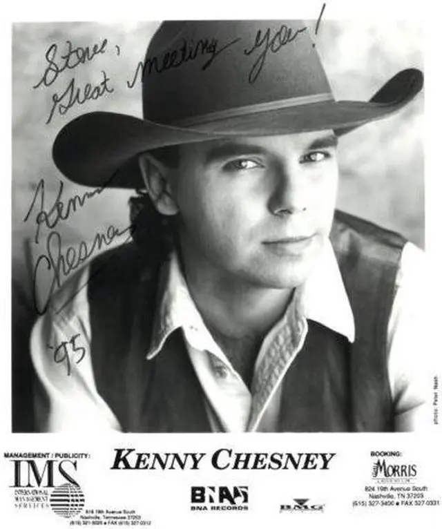Main image of Kenny Chesney Signed BNA Records B&W Press Promo 8x10 photo Steve '95  Beckett Review (Country Singer)