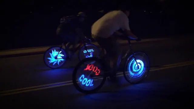 Alt view image 4 of 7 - Fantasma BK-2482 OWL Bicycle On-Wheel LED Imaging System  (24"~up)