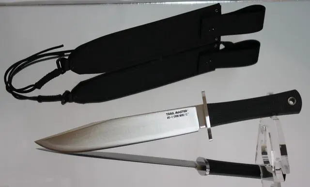 Alt view image 5 of 10 - Cold Steel 16JSM Trail Master Fixed 9-1/2" VG-1 San Mai III Blade