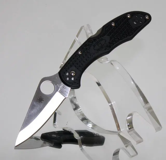 Alt view image 15 of 20 - Spyderco Delica 4 Folder 2.88 in Plain Black FRN Handle