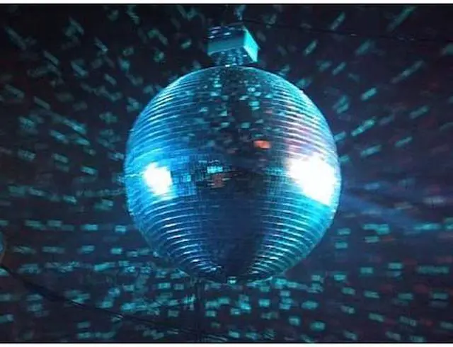 Alt view image 3 of 3 - ProX MB-30 30" Mirror Ball, Polyfoam Core