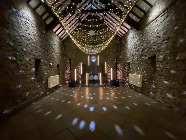 Alt view image 6 of 6 - Ape Labs UniStand (Creme) | Universal Light Stand (ID: 100108)