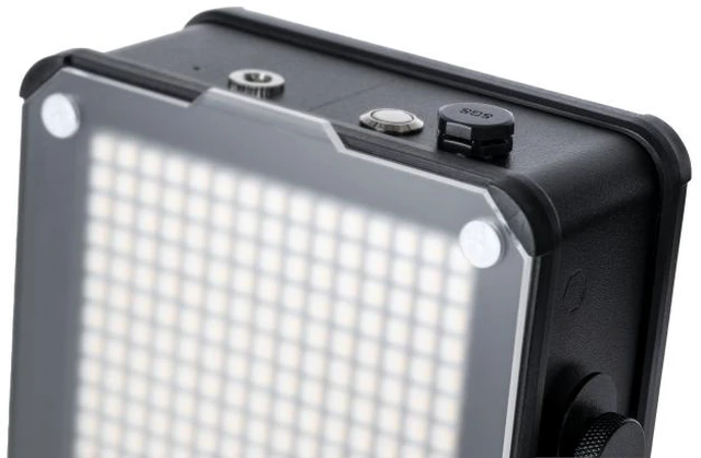 Alt view image 5 of 7 - Ape Labs Vega Solo | Battery-Powered 25-Pixel LED Floodlight | IP65 RGBaW Wash Light (ID: 100577)