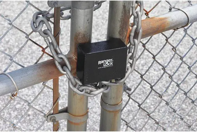 Alt view image 2 of 4 - Junior Chain Lockguard with 1In. Padlock