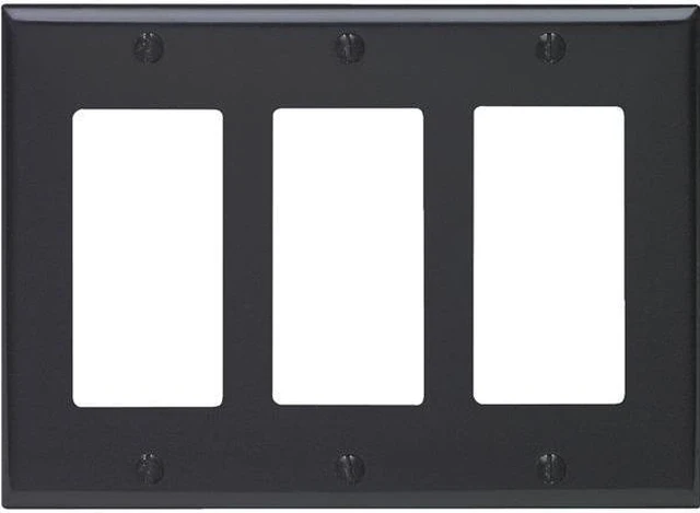 Alt view image 3 of 5 - Leviton 3-Gang Decora Wallplate