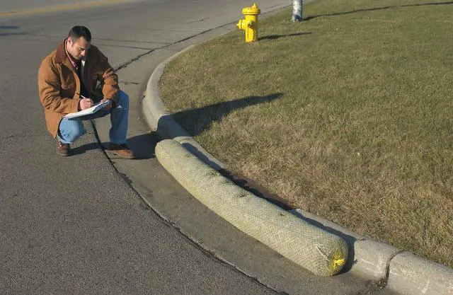 Alt view image 2 of 2 - ULTRATECH 9322 Gutter Guard,144 In. L,9 In. W