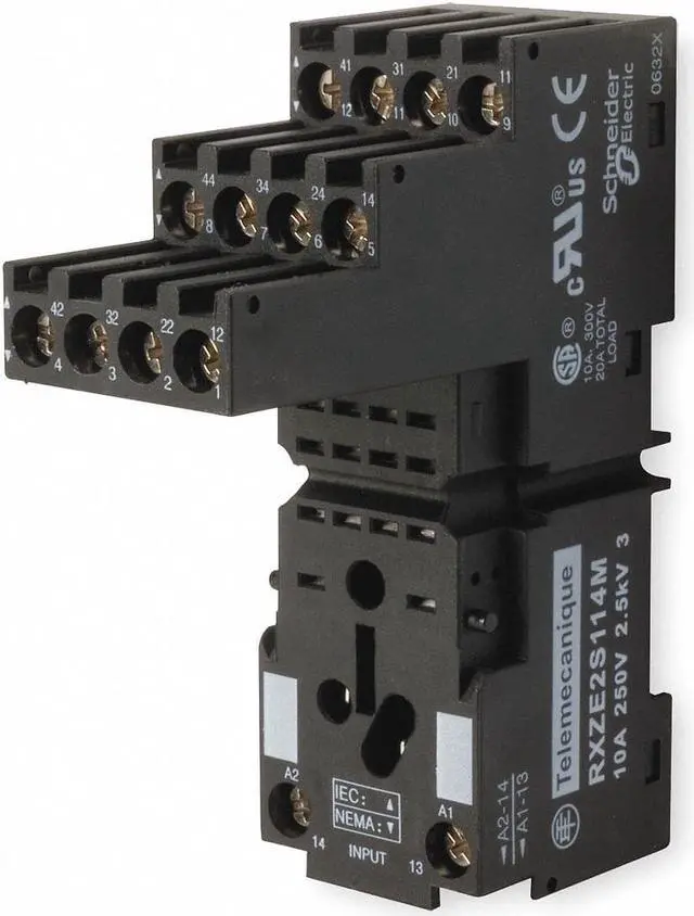 Main image of Socket, 14Pin, DIN/PanelMount, 250V, 10A