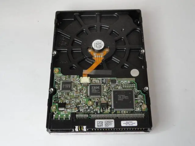 Alt view image 2 of 3 - IBM 61.4GB IDE 7200rpm 3.5in HDD ( 07N9212 IC35L060AVV207-0  IBM )