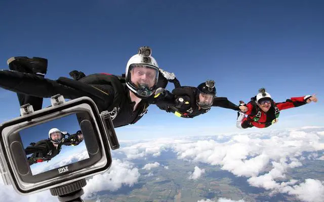 Alt view image 6 of 15 - Pyle - High-Definition Sport Action Camera with 720p Wide-Angle Camcorder, 5.0 MP Camera, 2-Inch Touch Screen (Black)