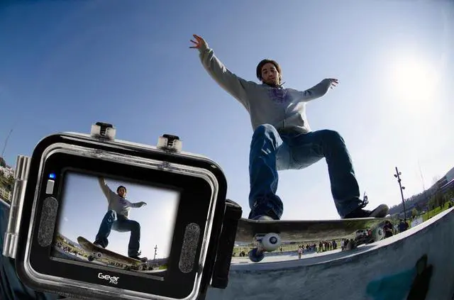 Alt view image 6 of 9 - Pyle - Gear Pro HD 1080P Action Camera Hi-Res Digital Camera/Camcorder with Full HD Video, 12.0 Mega Pixel Camera & 2.4'' Touch Screen (Silver Color)