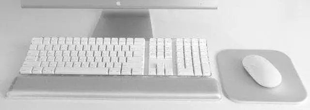 Alt view image 10 of 14 - RAIN DESIGN 10013 MREST WRIST REST  and  MOUSE PAD - SILVER