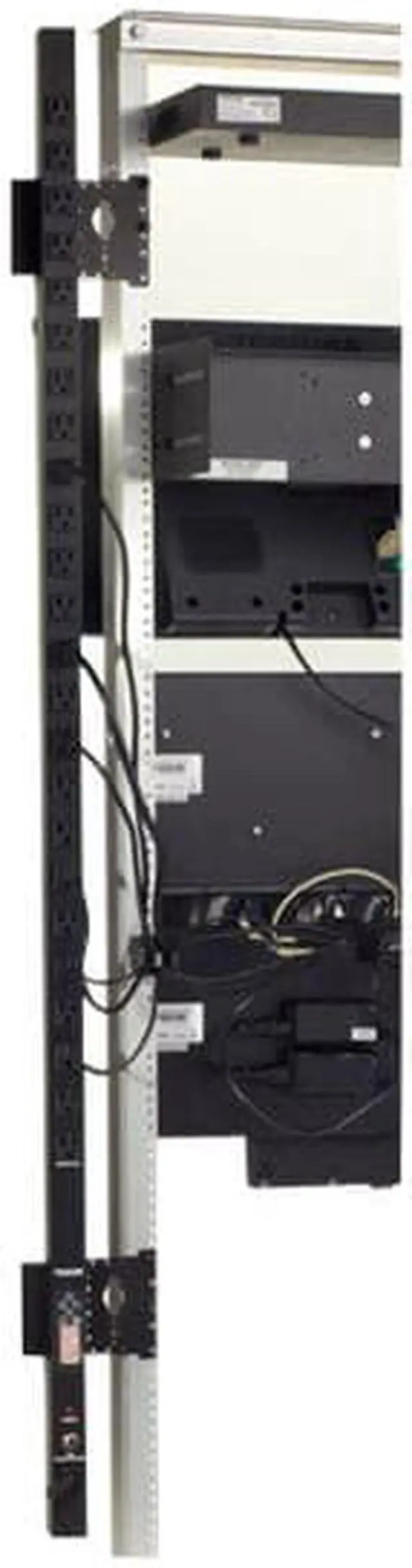 Alt view image 2 of 3 - Black Box Vertical PDU - 15-Amp Single Circuit, 120V, 24-Outlet, 5-15R, 5-15P