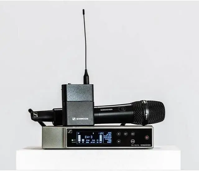 Alt view image 5 of 5 - Sennheiser EW-D SK BASE SET Digital Wireless Microphone System with Bodypack, No Mic (Q1-6: 470 to 526 MHz)