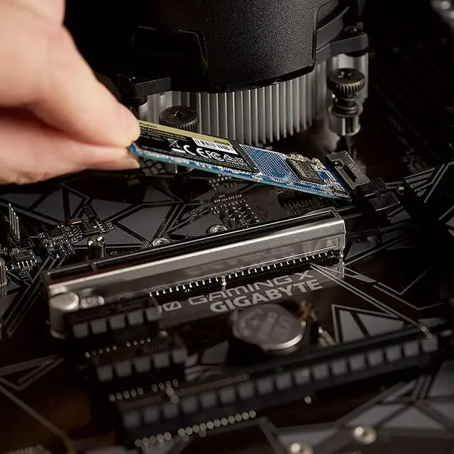 Alt view image 5 of 10 - VERBATIM 2TB VI3000 PCIe Gen 3.0 x4 NVMe M.2 2280 INTERNAL SSD