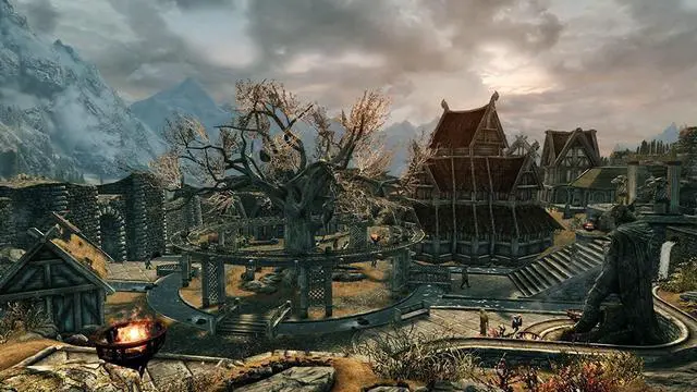 Alt view image 4 of 8 - The Elder Scrolls V: Skyrim (Nintendo Switch)