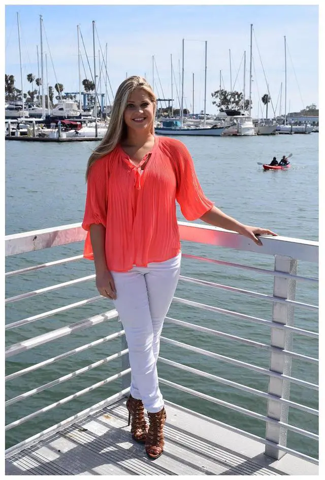 Alt view image 4 of 7 - Chiffon Pleated Summer Time Womens Fashion Blouse 3/4 Sleeve Shirt Coral Small