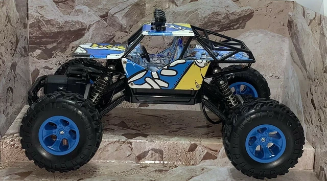 Alt view image 2 of 4 - Rock Crawler Monster Car 4W 1:16/40MHz with Rechargeable Battery Full Function