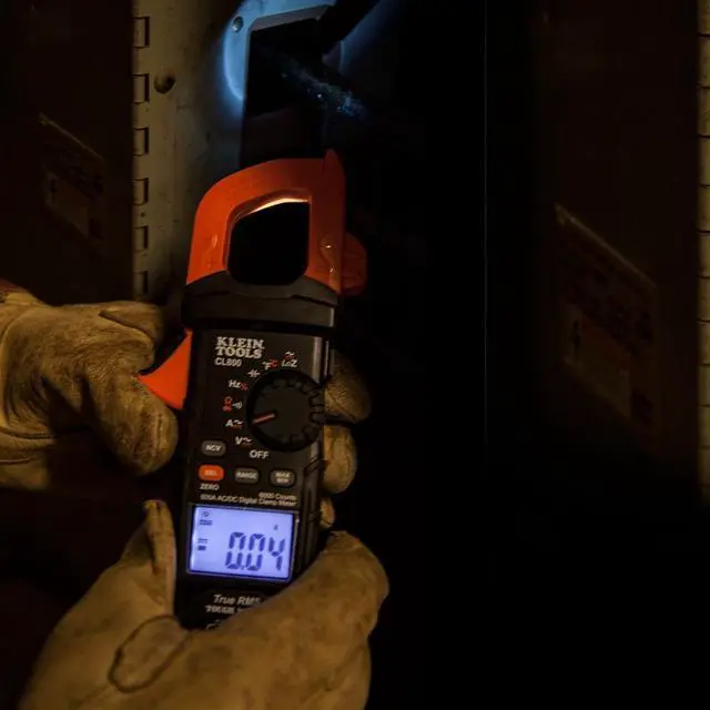 Alt view image 10 of 19 - Klein Tools Digital Clamp Meter - AC/DC Auto-Ranging - 600A