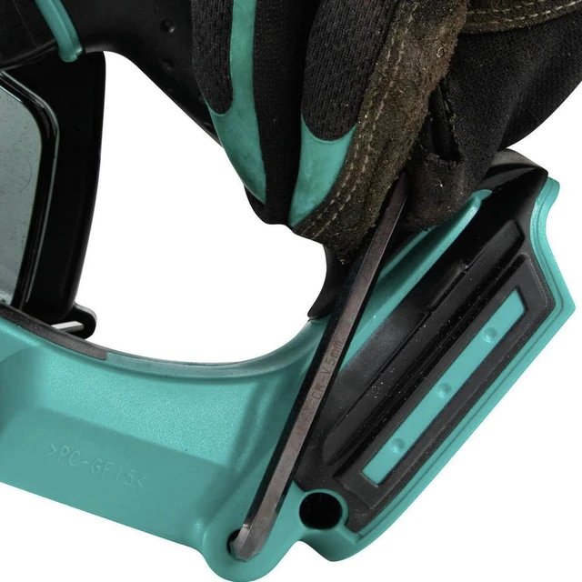 Alt view image 4 of 7 - Makita XSC03Z 18V LXT Lithium-Ion Cordless 5-3/8 in. Metal Cutting Saw with Electric Brake and Chip Collector (Tool Only)