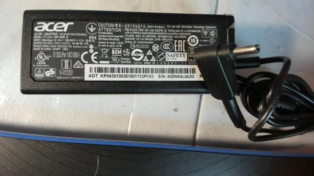 Alt view image 2 of 2 - Acer Aspire E5-721 E5-731-E5-771 ES1-411 ES1-512 ES1-711 TravelMate P276-M P276-MG Laptop Ac Power Adapter Charger 45 Watt ADP-45HE B PA-1450-26 - 1.7 x 5.5 tip