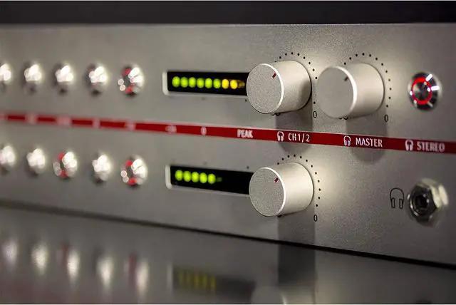 Alt view image 4 of 6 - Neumann V 402 Rackmount 2-Channel Microphone Preamplifier