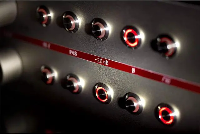 Alt view image 3 of 6 - Neumann V 402 Rackmount 2-Channel Microphone Preamplifier
