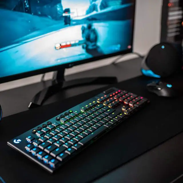 Alt view image 10 of 10 - Logitech G915 Lightspeed Illuminated Gaming Keyboard- Black - GL Clicky Switches