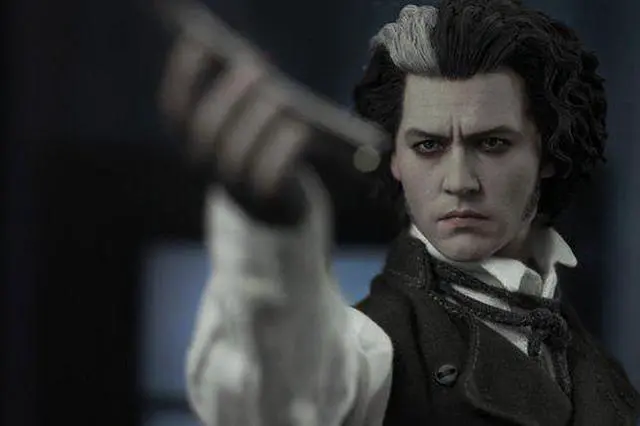 Alt view image 3 of 8 - Sweeney Todd The Demon Barber Of Fleet Street 12" Figure By Hot Toys